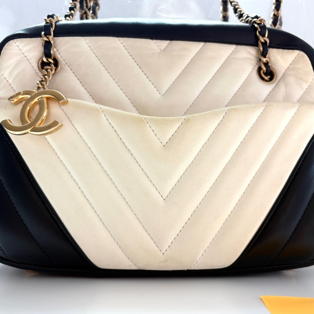 Chanel Black and Cream Chevron Shoulder Bag